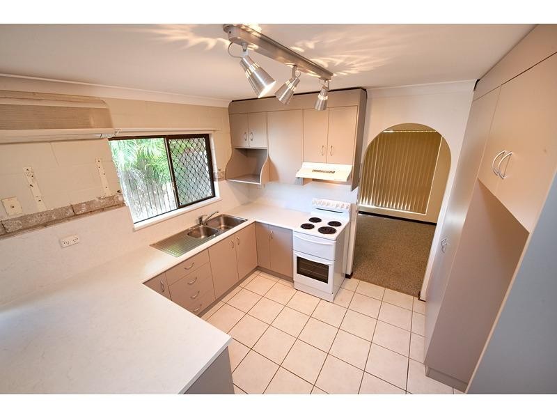 4 Moss Court, Frenchville QLD 4701