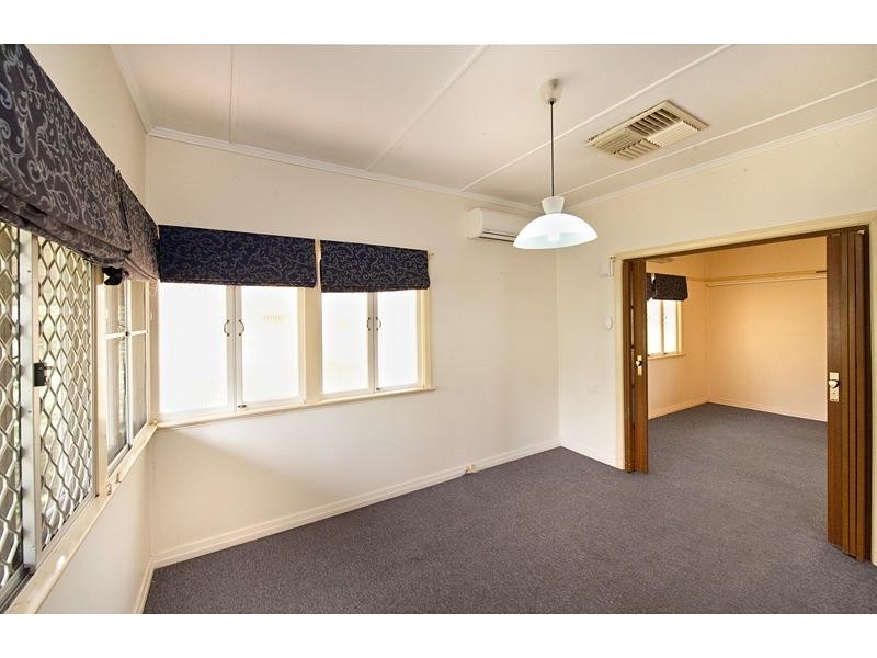 169 Caroline Street, The Range QLD 4700