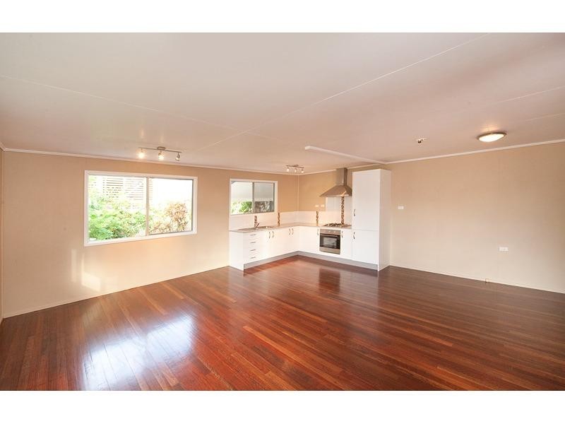 312 Saunders Street, Koongal QLD 4701