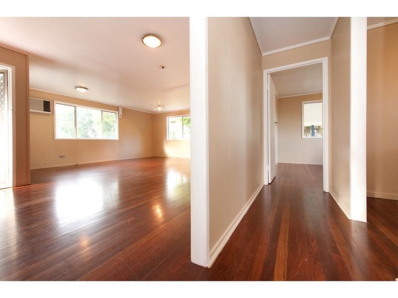 312 Saunders Street, Koongal QLD 4701