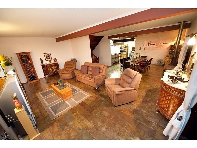 2 Fryer Avenue, Frenchville QLD 4701