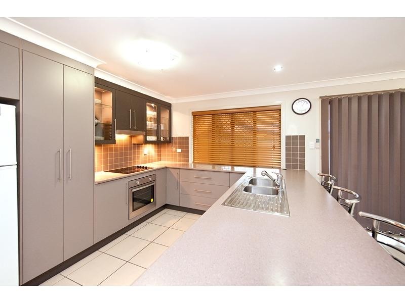 13 John Oxley Drive, Gracemere QLD 4702