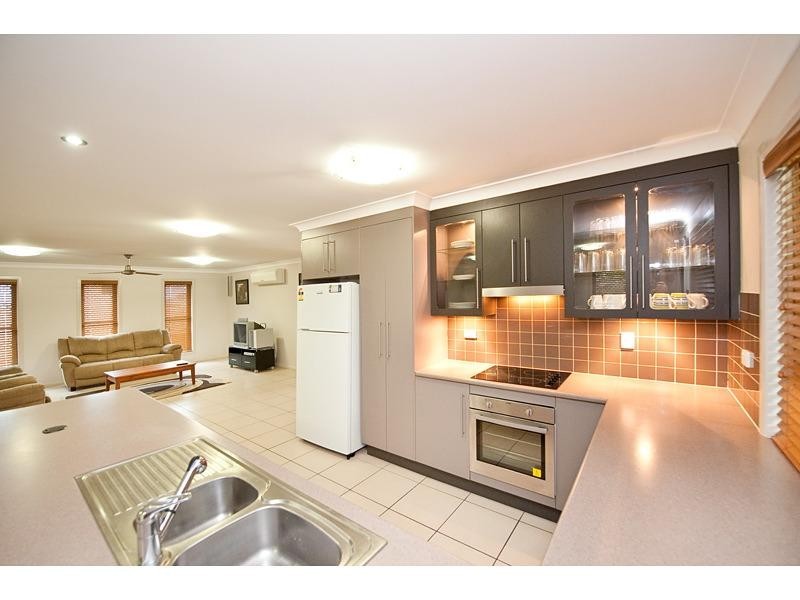 13 John Oxley Drive, Gracemere QLD 4702