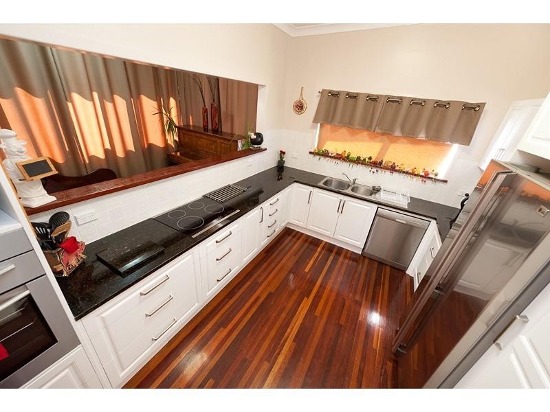 286 Farm Street, Kawana QLD 4701