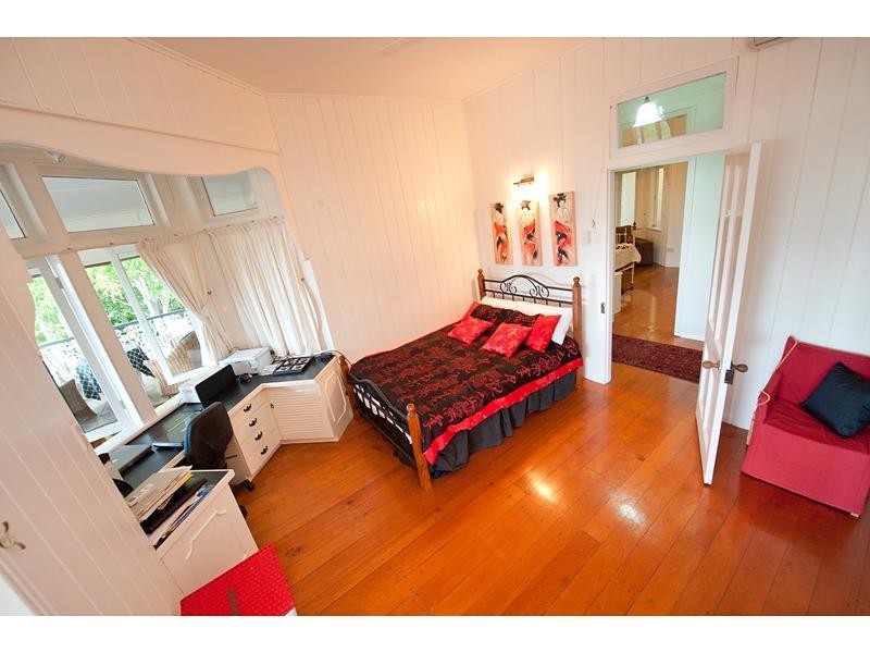 106 Caroline Street, The Range QLD 4700