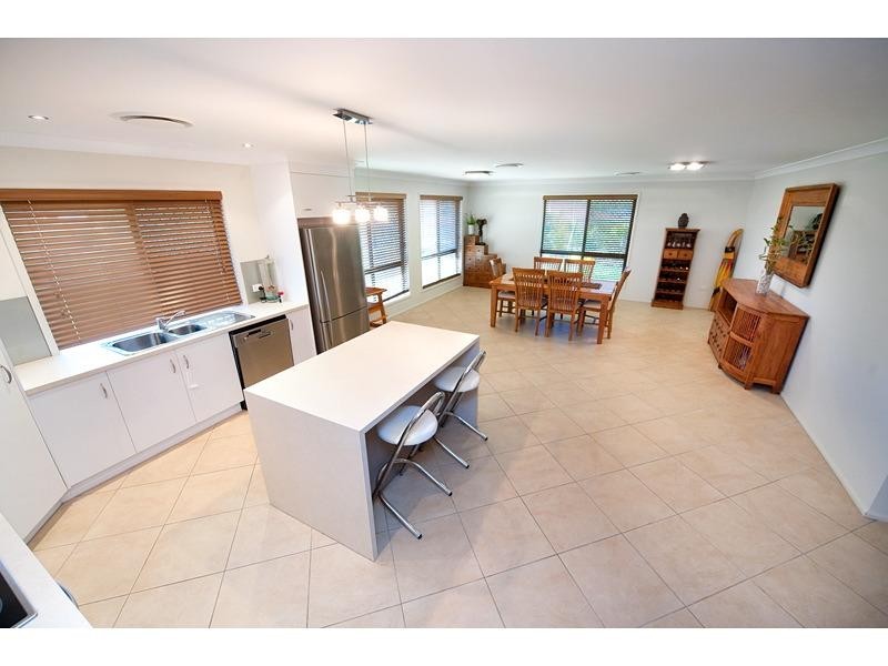 64 Perrott Drive, Rockyview QLD 4701