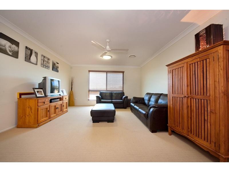 64 Perrott Drive, Rockyview QLD 4701