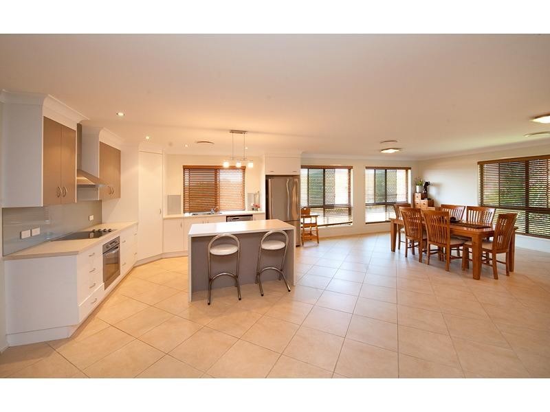 64 Perrott Drive, Rockyview QLD 4701