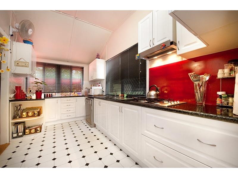 11 Jardine Street, Wandal QLD 4700