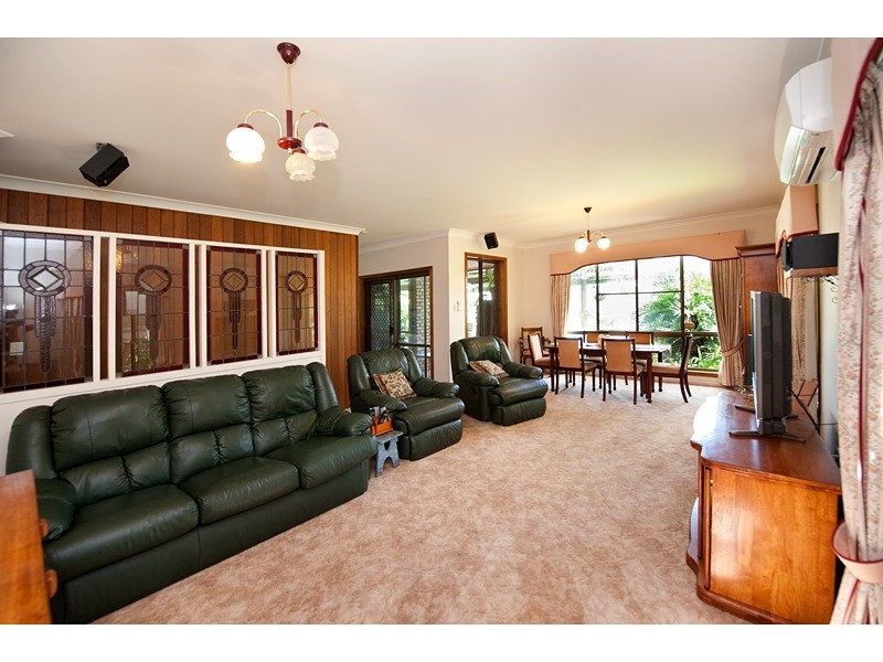 16 Green Avenue, Glenlee QLD 4711