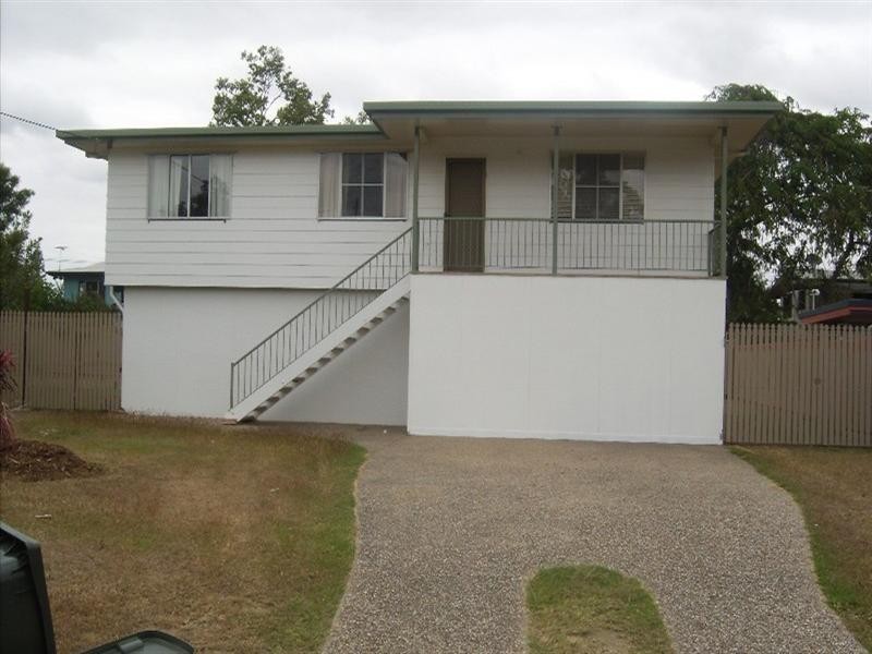 16 Schwarten Street, Kawana QLD 4701