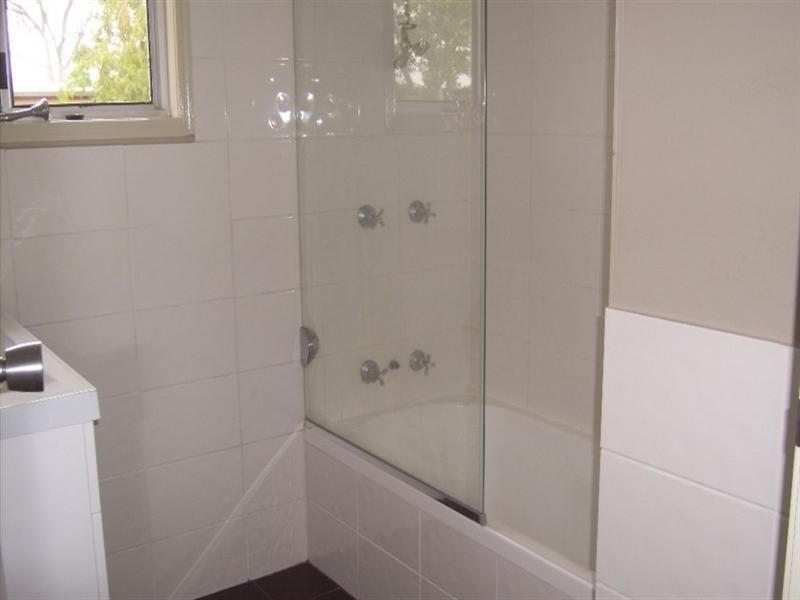 16 Schwarten Street, Kawana QLD 4701