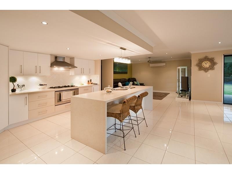 10 Bellbird Drive, Parkhurst QLD 4702