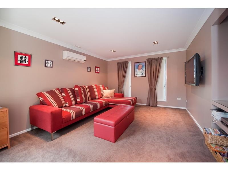 10 Bellbird Drive, Parkhurst QLD 4702