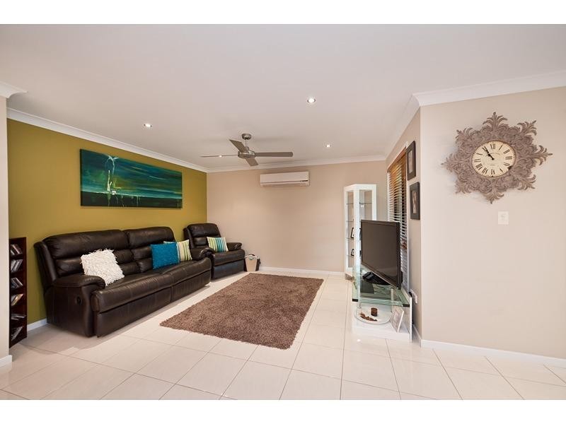 10 Bellbird Drive, Parkhurst QLD 4702