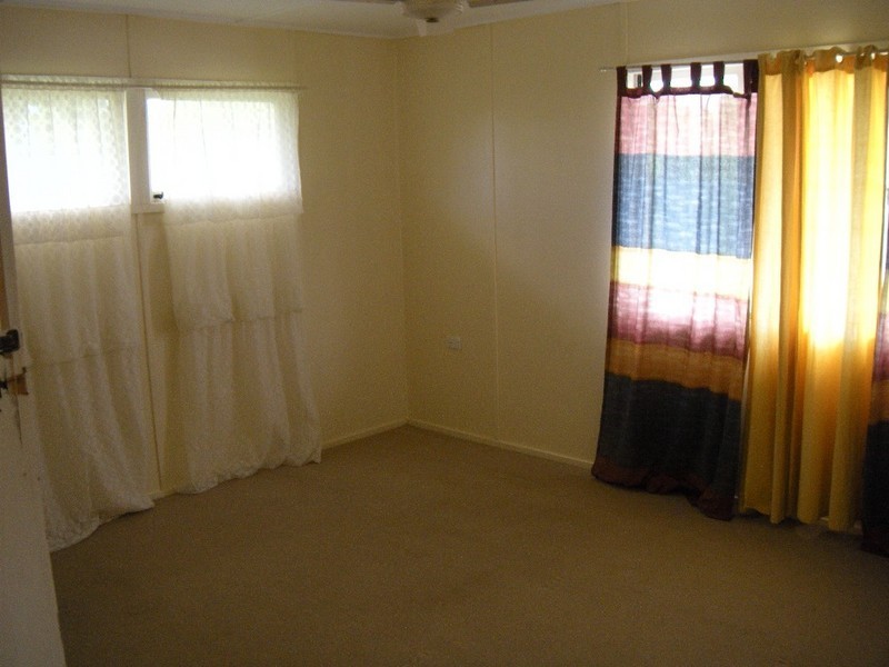 64 Alexandra Street, Park Avenue QLD 4701