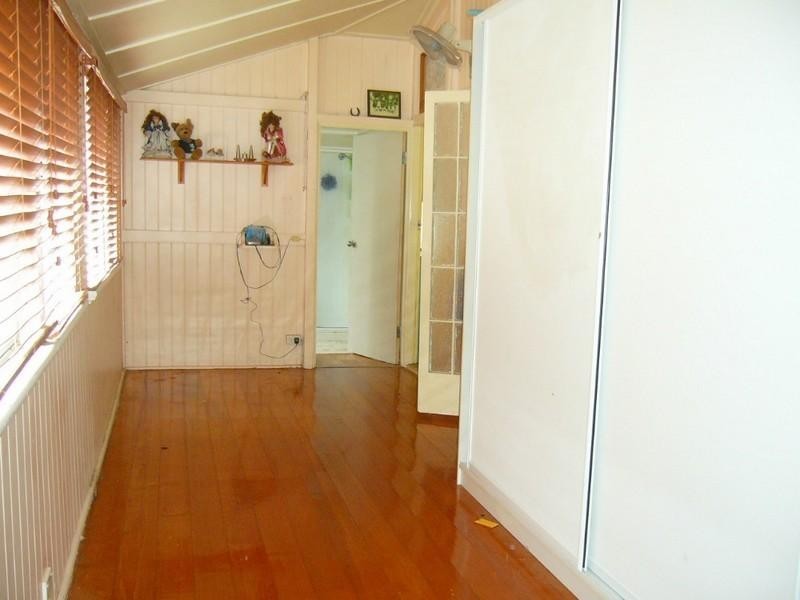 18 Hogan Avenue, Park Avenue QLD 4701