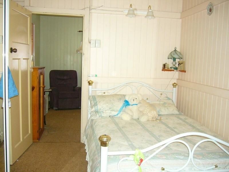 18 Hogan Avenue, Park Avenue QLD 4701