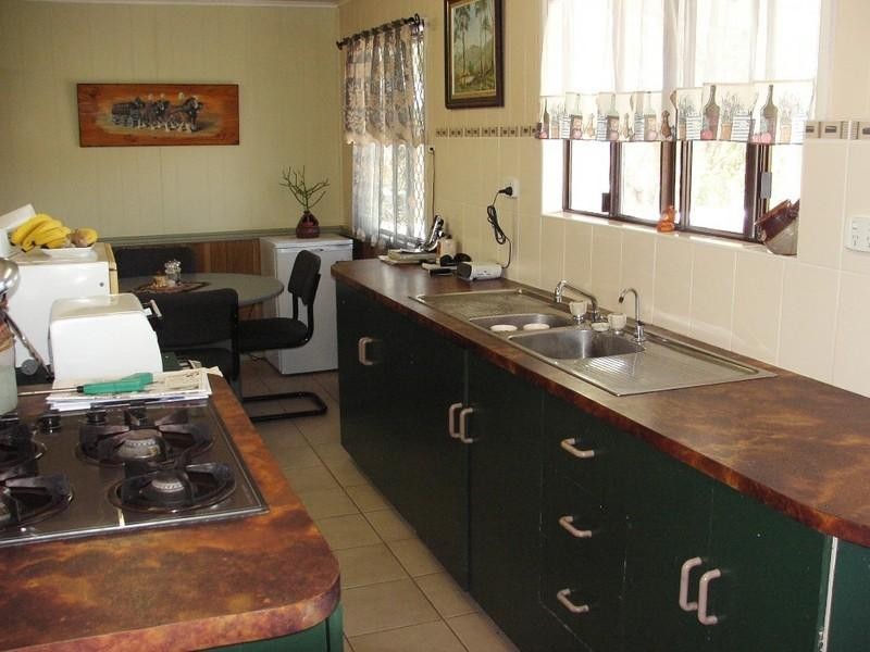 65946 Bruce Highway, Canoona QLD 4702