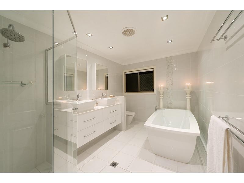 4 Murphy Drive, Glenlee QLD 4711