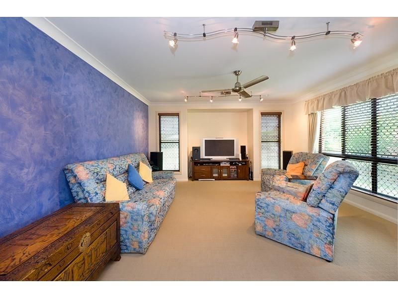 17 Goldfinch Drive, Parkhurst QLD 4702