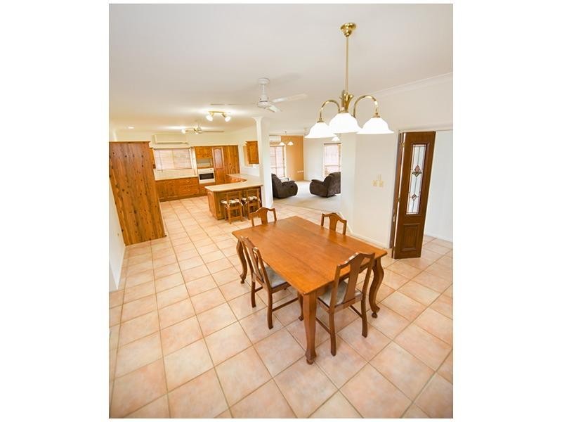 94 Fons Drive, Glendale QLD 4711