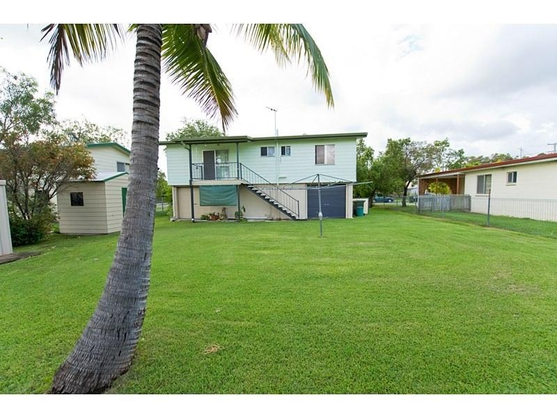 112 Stenlake Avenue, Kawana QLD 4701