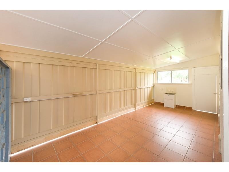 180 High Street, Berserker QLD 4701