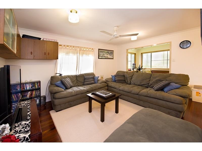 41 Hardy Avenue, Park Avenue QLD 4701