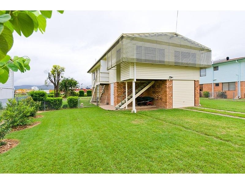 41 Hardy Avenue, Park Avenue QLD 4701