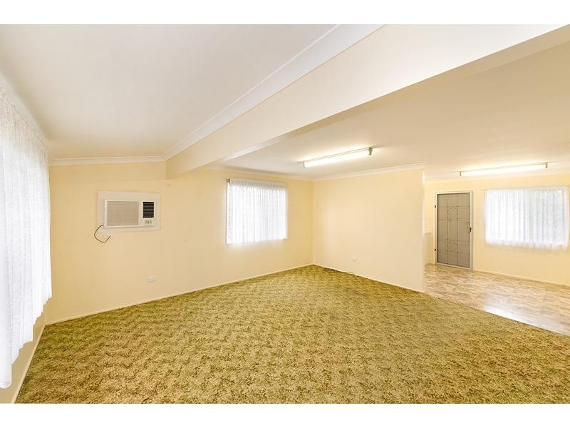 16 Webber Avenue, Kawana QLD 4701