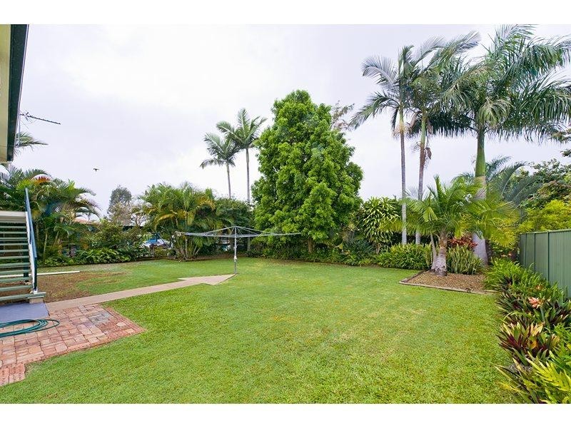 16 Webber Avenue, Kawana QLD 4701