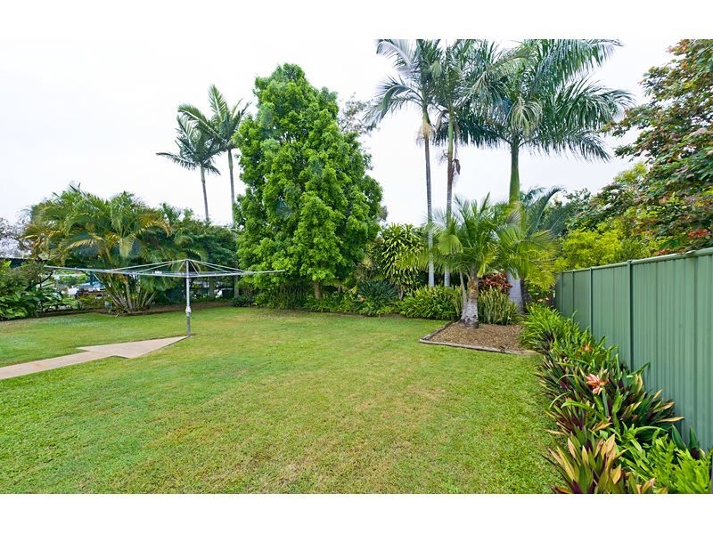 16 Webber Avenue, Kawana QLD 4701