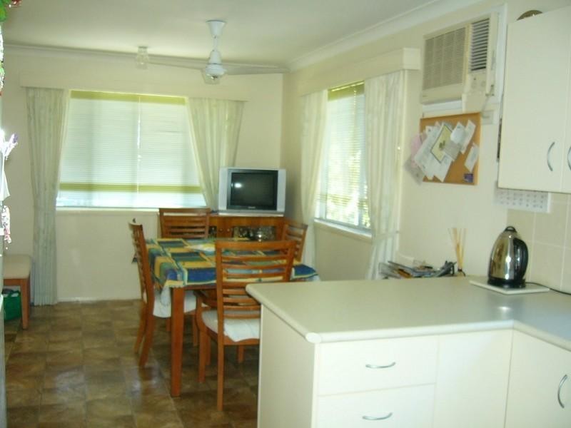 12 Savage Street, Wandal QLD 4700