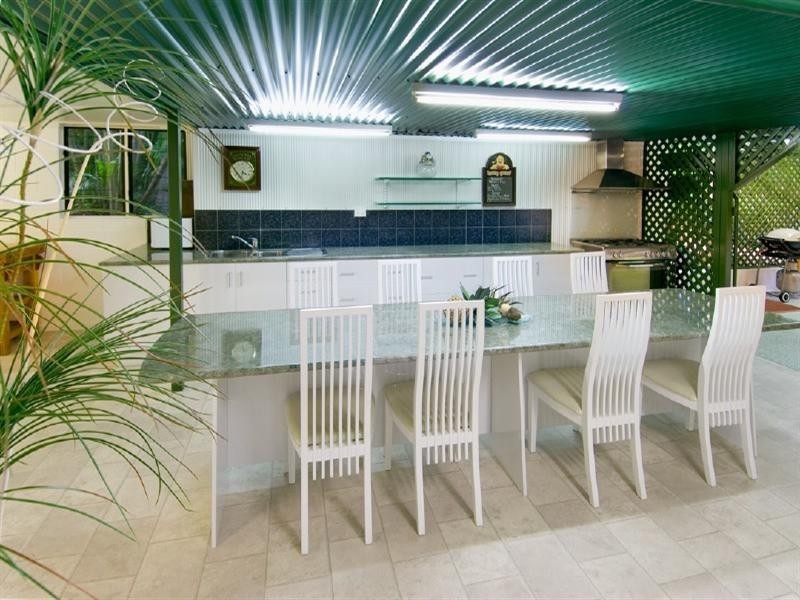 36 Oswald Street, Allenstown QLD 4700