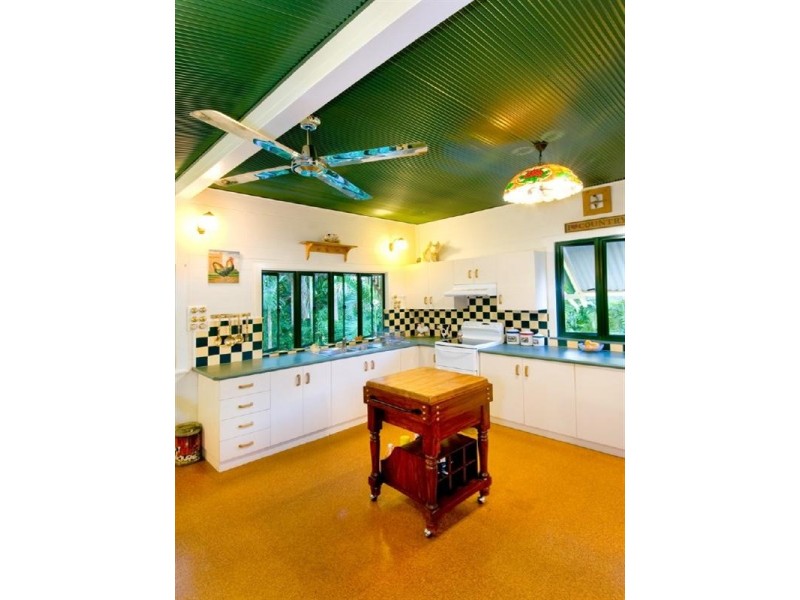 36 Oswald Street, Allenstown QLD 4700