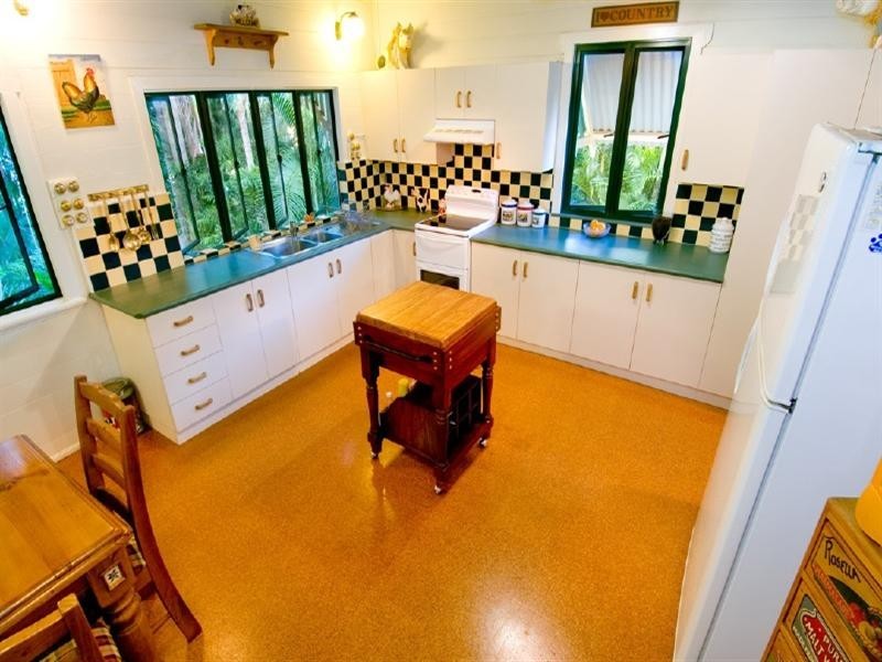 36 Oswald Street, Allenstown QLD 4700