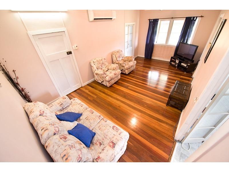 96 Stamford Street, Berserker QLD 4701