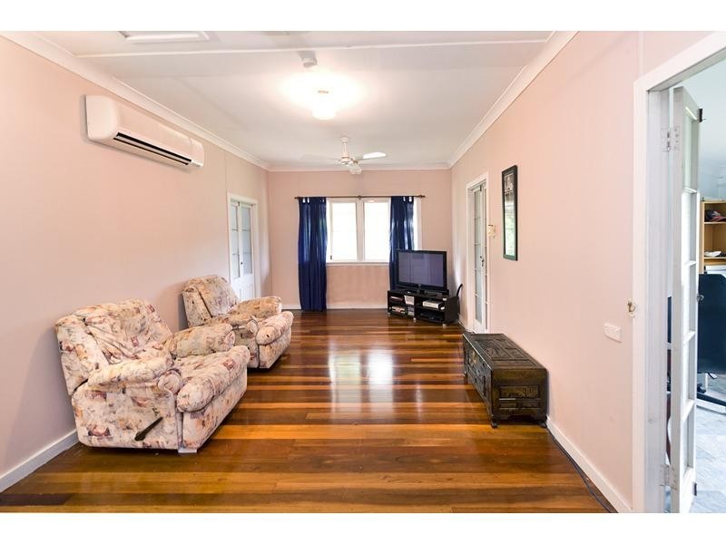 96 Stamford Street, Berserker QLD 4701