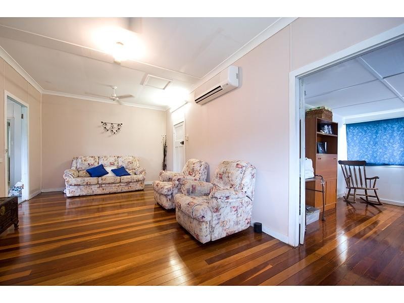 96 Stamford Street, Berserker QLD 4701