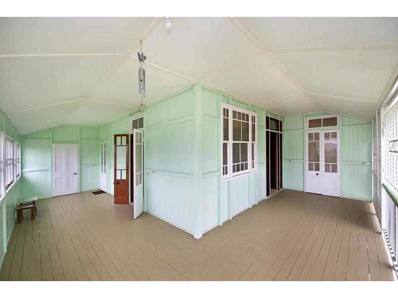 23 Brecknell Street, The Range QLD 4700