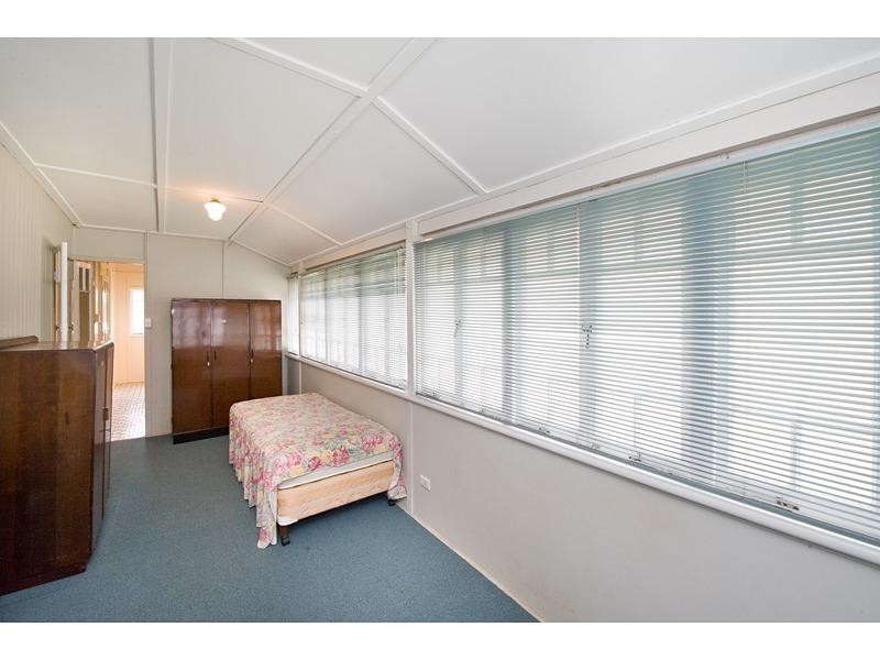 23 Brecknell Street, The Range QLD 4700