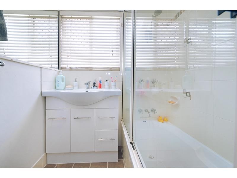 70 Dee Street, Koongal QLD 4701