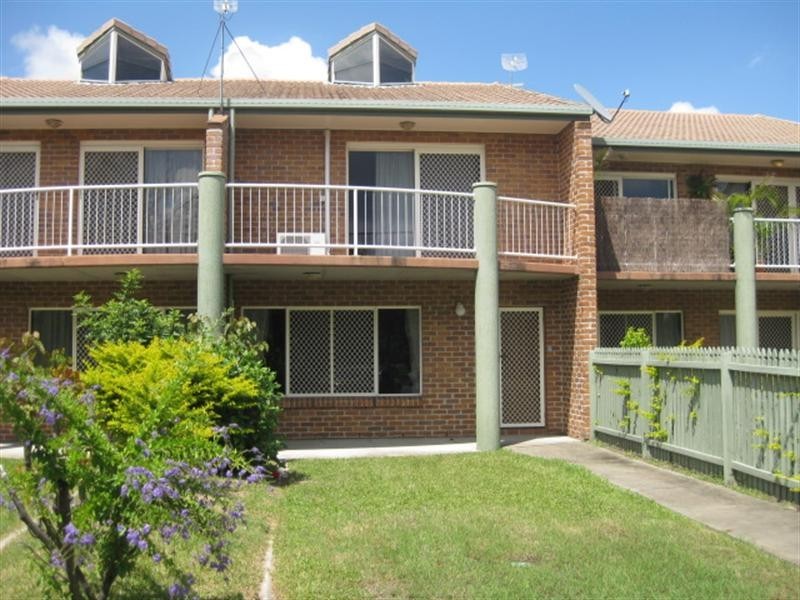 2/210 Murray Street, Allenstown QLD 4700