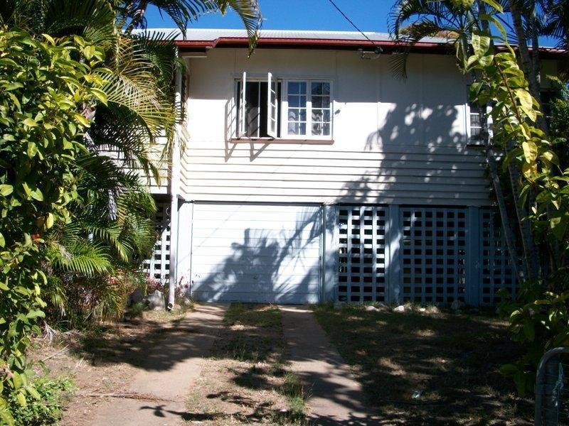 76 Robinson Street, Berserker QLD 4701