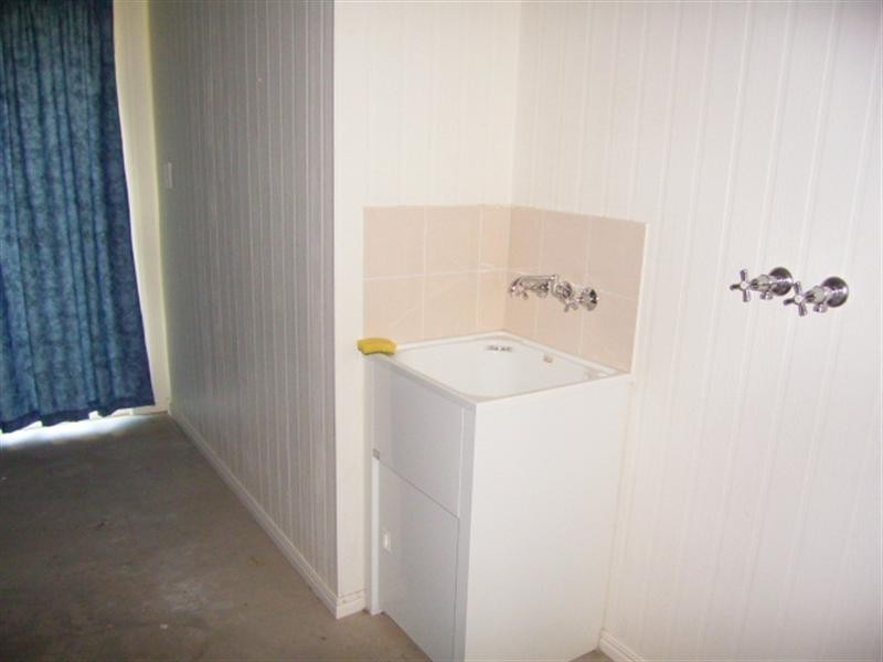 2 Hibiscus Court, Kawana QLD 4701