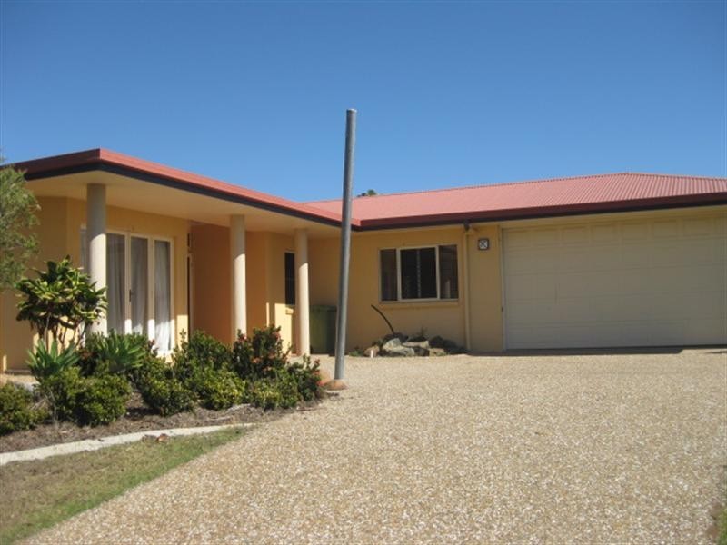 8 Mark Acton Close, Rockyview QLD 4701