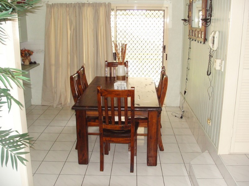 1 Casuarina Court, Kawana QLD 4701