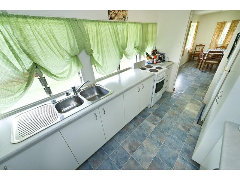 26 Campbell Street, Wandal QLD 4700