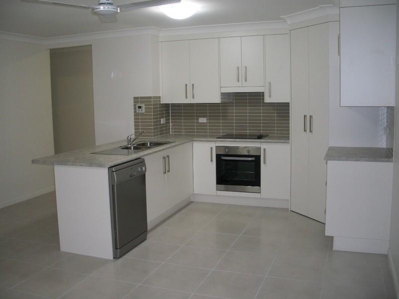 13 Audrey Drive, Gracemere QLD 4702